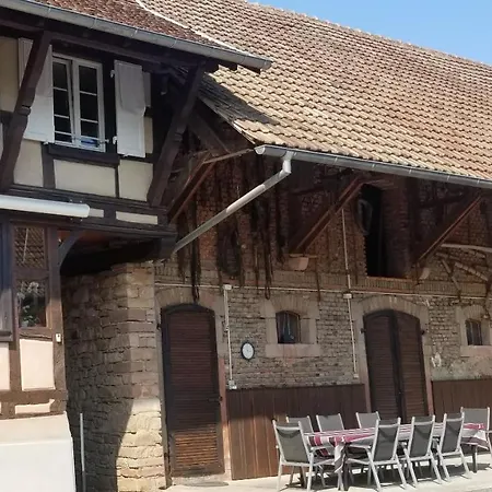 Les Colombages Frühstückspension *